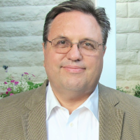 Warren Lucas